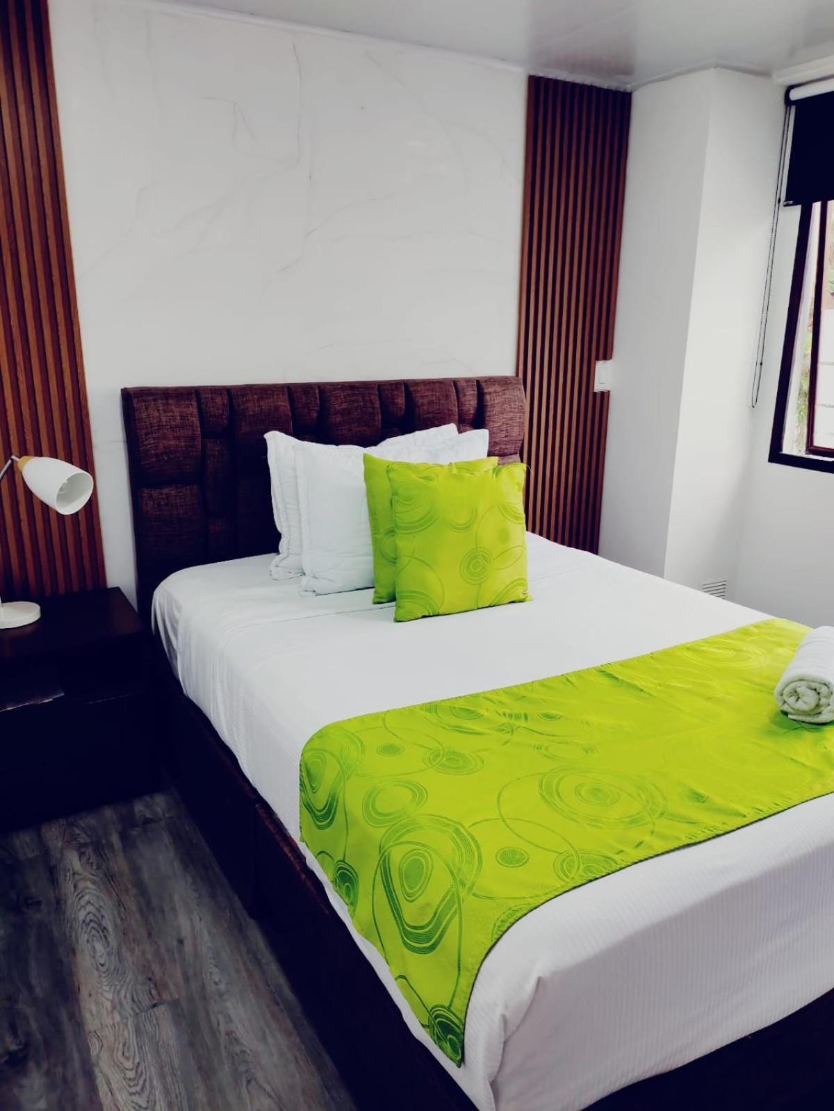 Hotel Kristal Ferial 波哥大 外观 照片