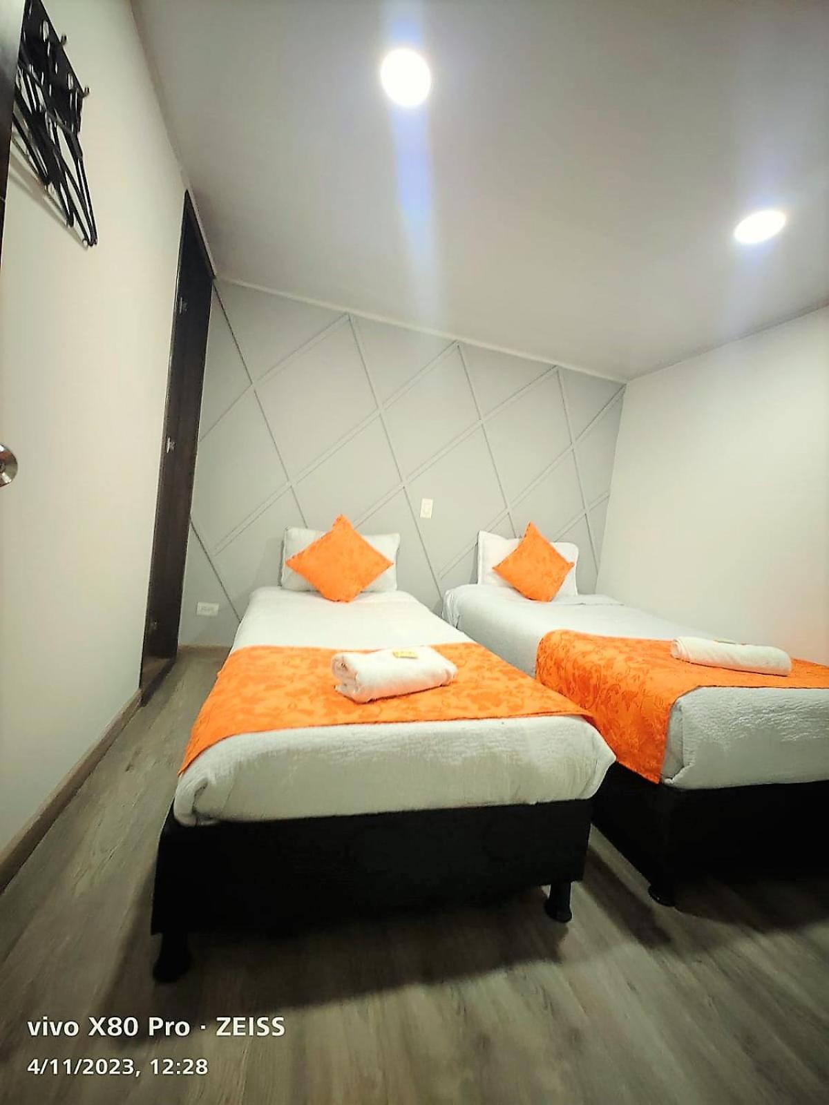 Hotel Kristal Ferial 波哥大 外观 照片