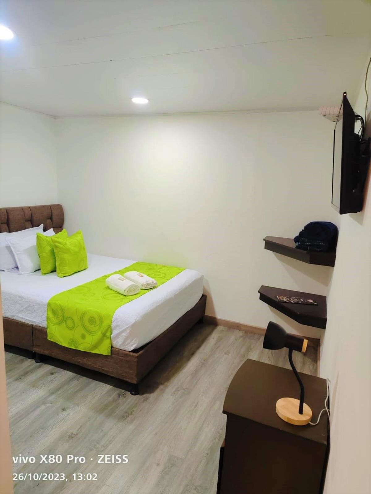 Hotel Kristal Ferial 波哥大 外观 照片