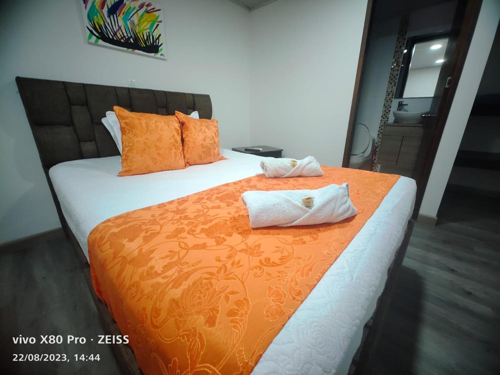 Hotel Kristal Ferial 波哥大 外观 照片