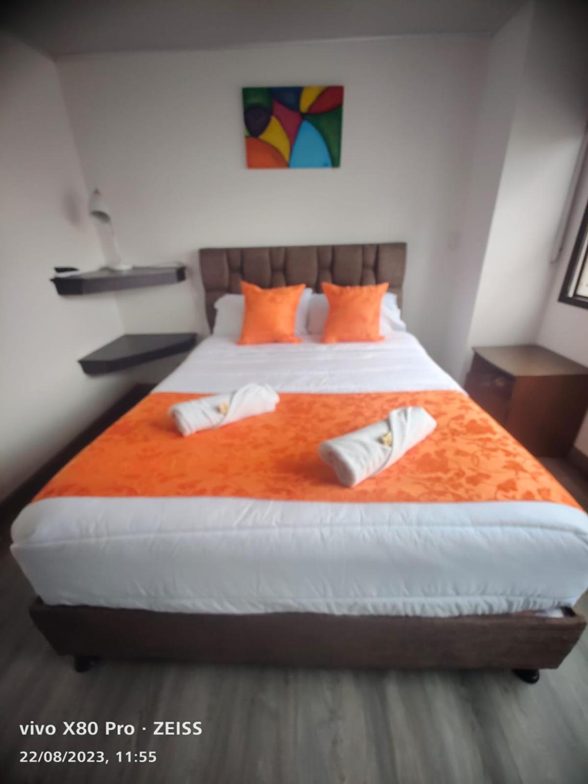 Hotel Kristal Ferial 波哥大 外观 照片