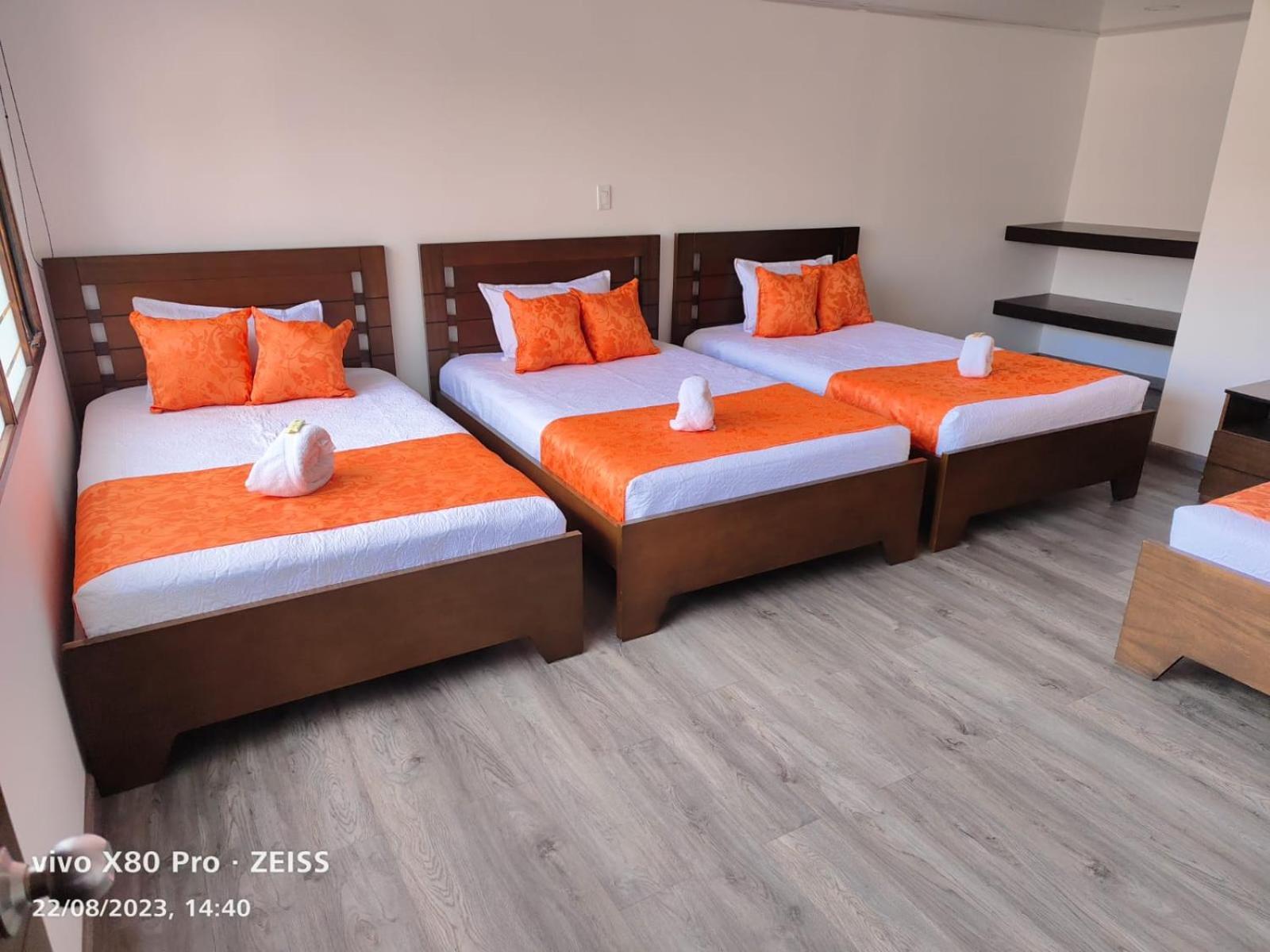 Hotel Kristal Ferial 波哥大 外观 照片