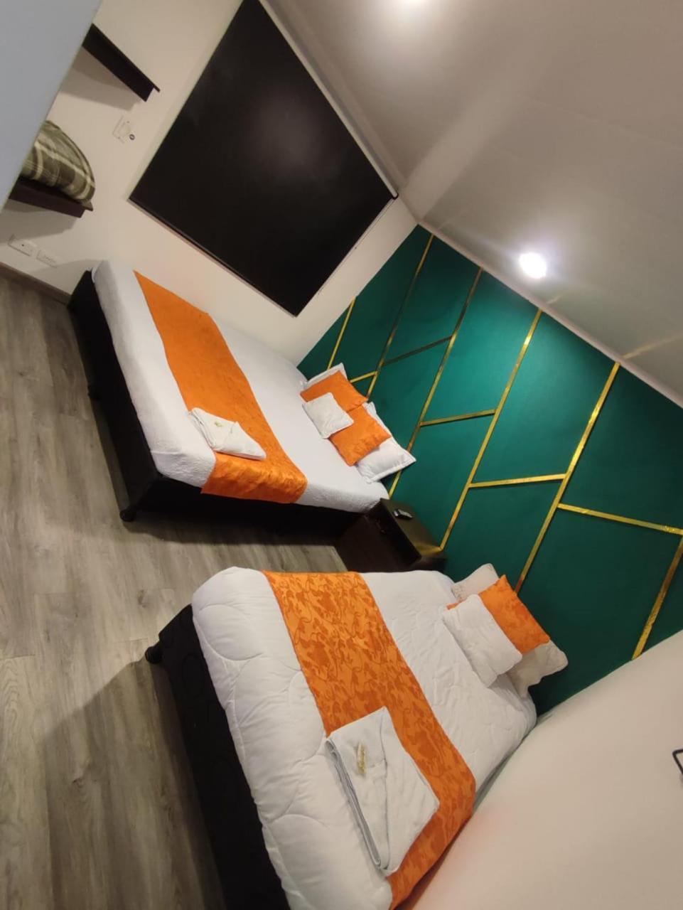Hotel Kristal Ferial 波哥大 外观 照片