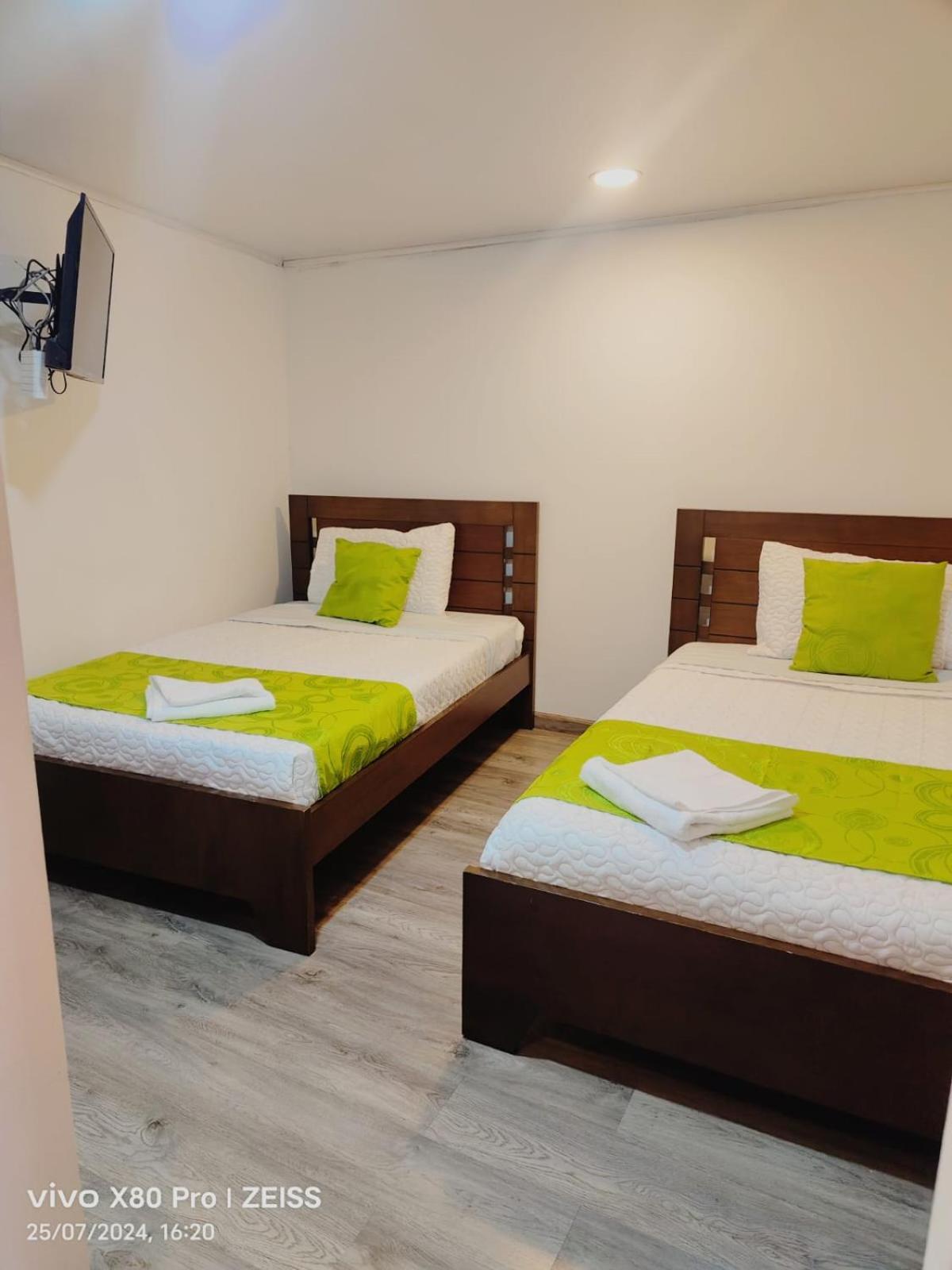 Hotel Kristal Ferial 波哥大 外观 照片